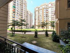2 BHK Apartment For Sale in Signature The Serenas