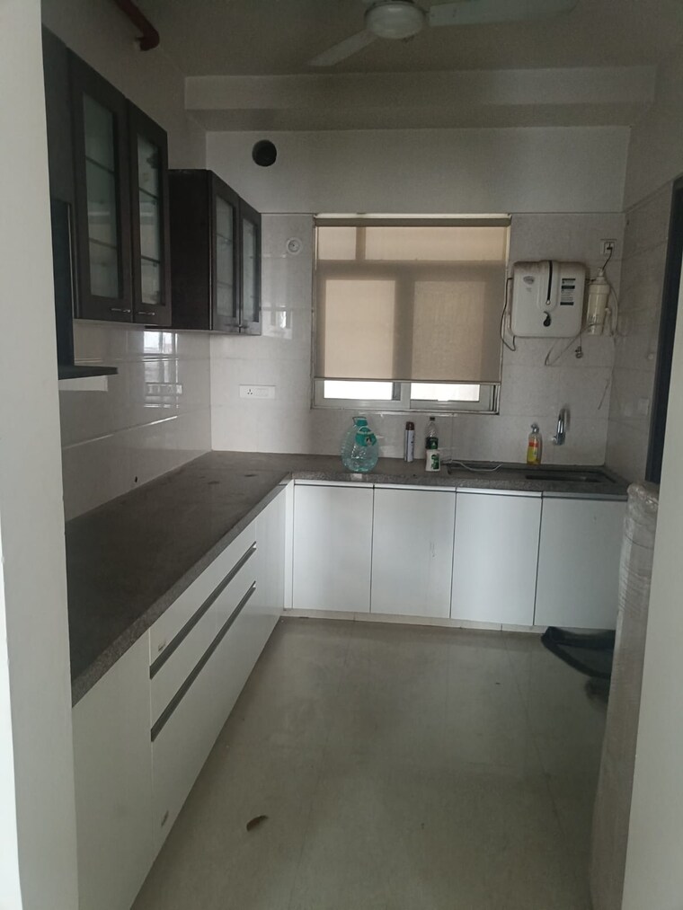Kitchen, paya-chs-aundh 3 Bedroom 1000 Sq.Ft. Apartment In Aundh Pune 9278322