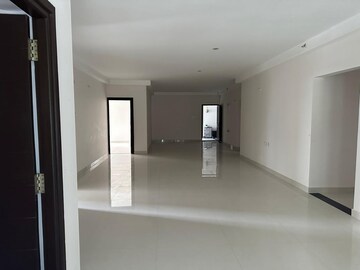 Room in 4 BHK Apartment at SMR Vinay Iconia Hyderabad, Kondapur – for Sale