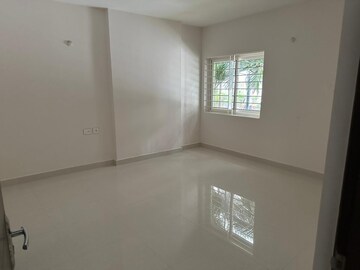 Room in 4 BHK Apartment at SMR Vinay Iconia Hyderabad, Kondapur – for Sale