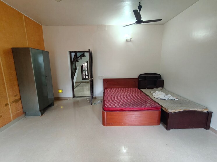 Bedroom, west mambalam Commercial Office Space 7000 Sq.Ft. In West Mambalam Chennai 9278397