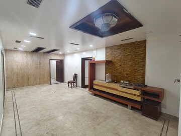 Office Space For Rent in West Mambalam
