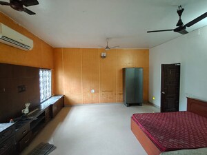 Bedroom in  Office Space at West Mambalam – for Rent