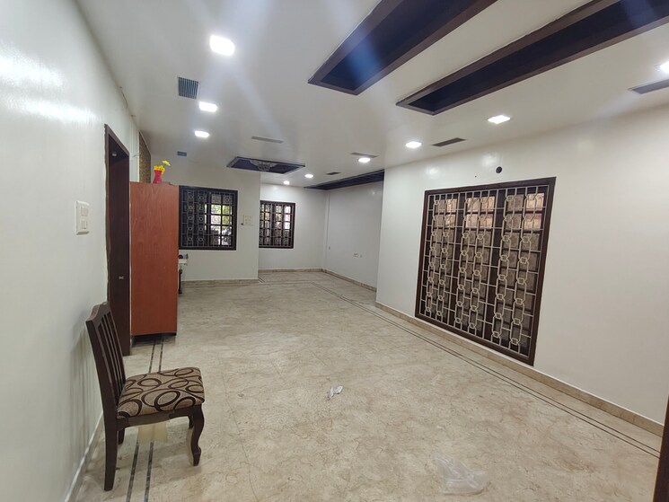 Living Room, west mambalam Commercial Office Space 7000 Sq.Ft. In West Mambalam Chennai 9278397