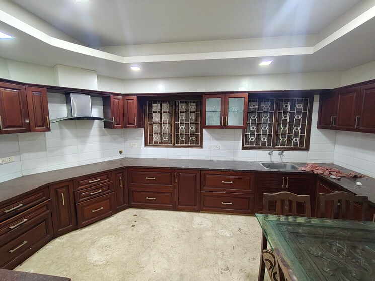 Kitchen, west mambalam Commercial Office Space 7000 Sq.Ft. In West Mambalam Chennai 9278397