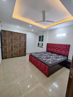 Bedroom in 2 BHK Builder Floor at Sector 40 – for Rent