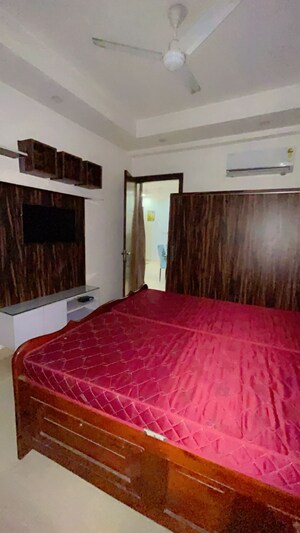 Bedroom in 1 BHK Builder Floor at Rajpur Road – for Rent