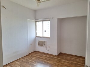Room in 2.5 BHK Apartment at Lodha Casa Rio Gold, Dombivli East – for Rent