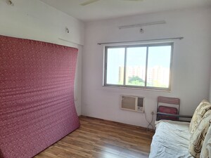 Room in 2.5 BHK Apartment at Lodha Casa Rio Gold, Dombivli East – for Rent