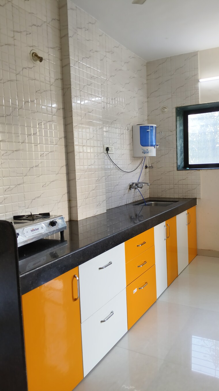 Kitchen, omkar-pearl-apartment 2 Bedroom 1100 Sq.Ft. Apartment In Veerabhadra Nagar Pune 9278482