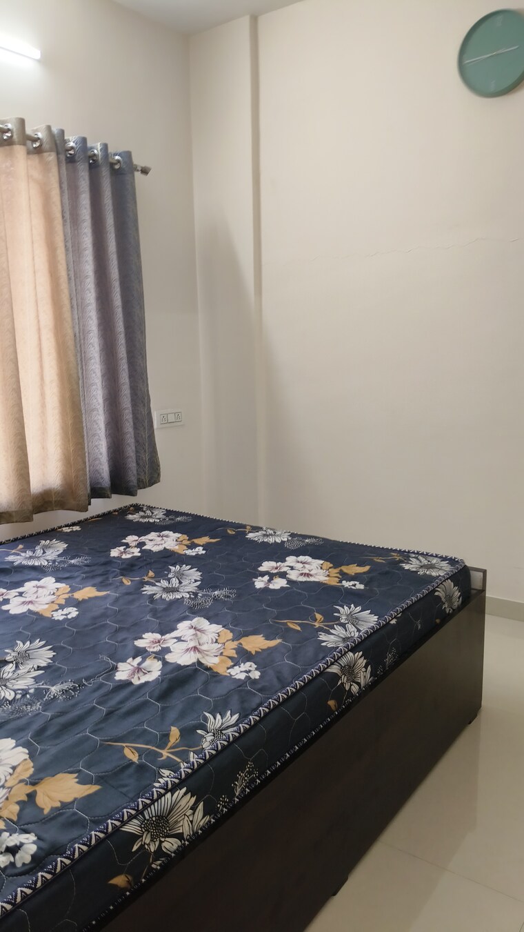 Bedroom, omkar-pearl-apartment 2 Bedroom 1100 Sq.Ft. Apartment In Veerabhadra Nagar Pune 9278482