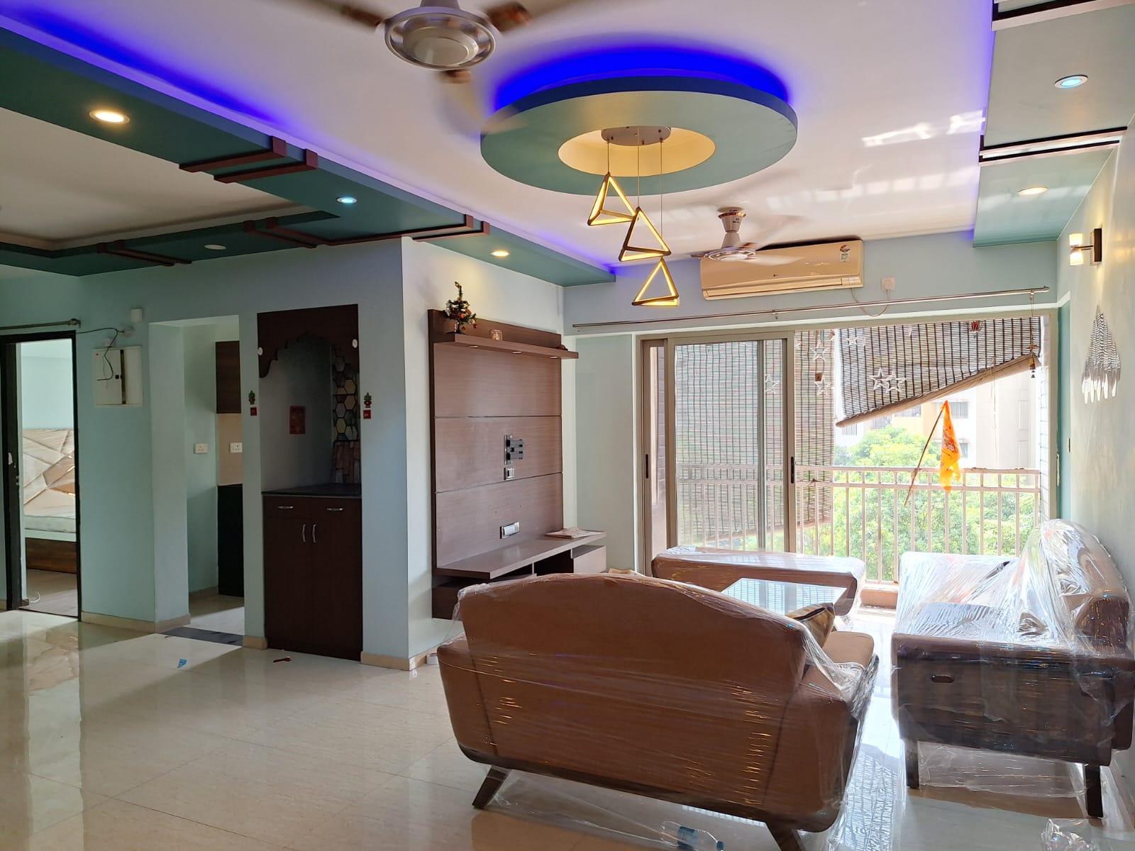 2 BHK + Study Room Apartment For Rent in Lodha Palava Exotica