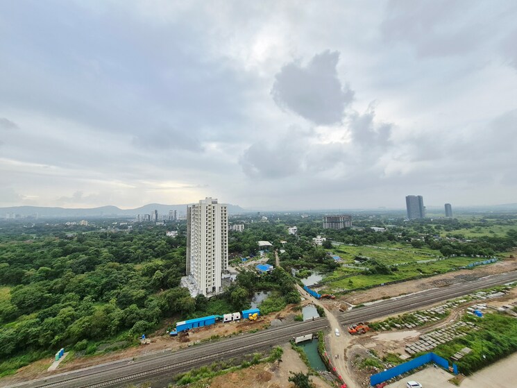 Garden, runwal-my-city 3 Bedroom 777 Sq.Ft. Apartment In Dombivli East Thane 9278590