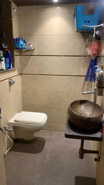 Bathroom in 1 BHK Apartment at Jyoti Complex, Goregaon East – for Rent