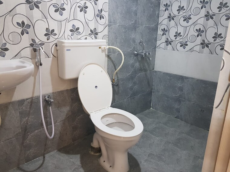 Bathroom, sm-silver-springs 2 Bedroom 1048 Sq.Ft. Apartment In Banaswadi Bangalore 9278615