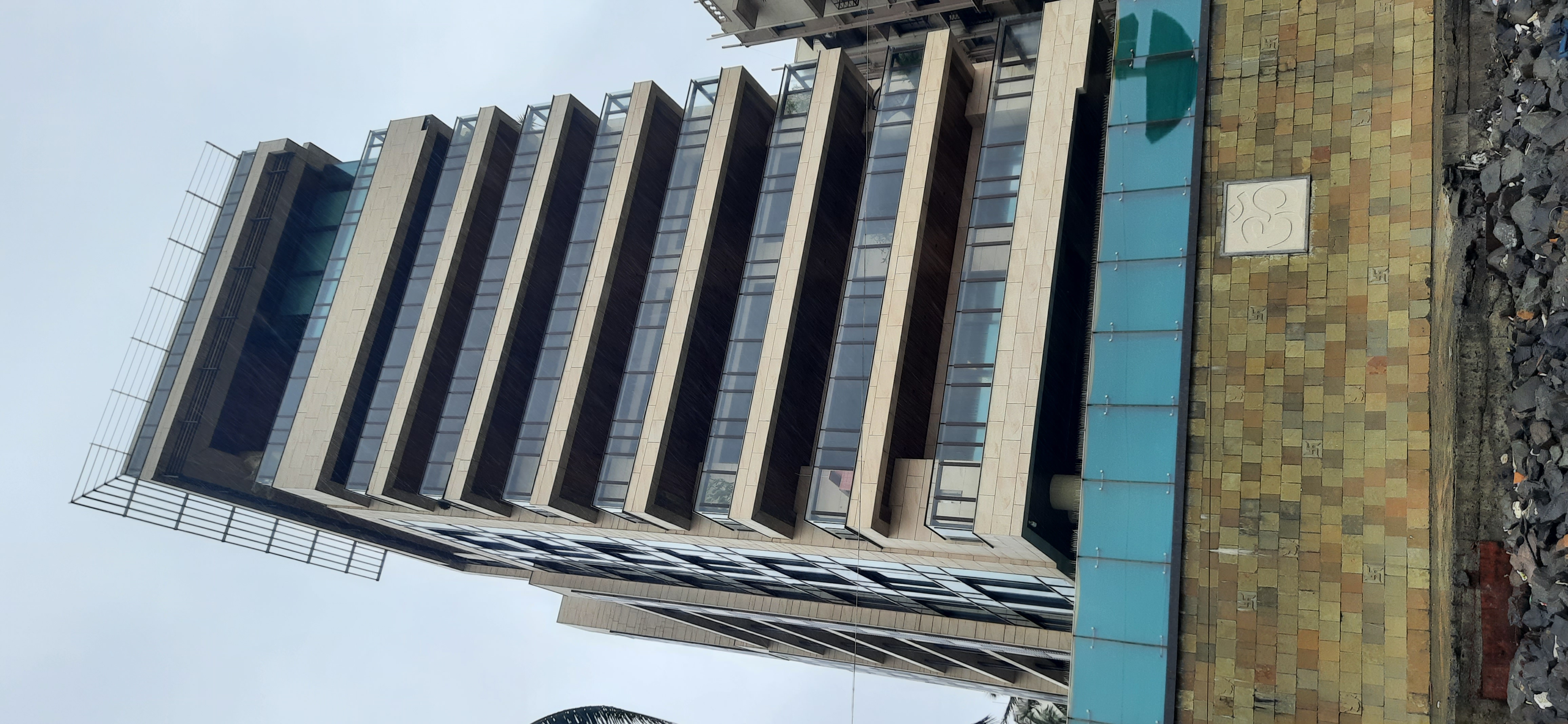 4 BHK + Servant Room Apartment For Rent in Bandra West