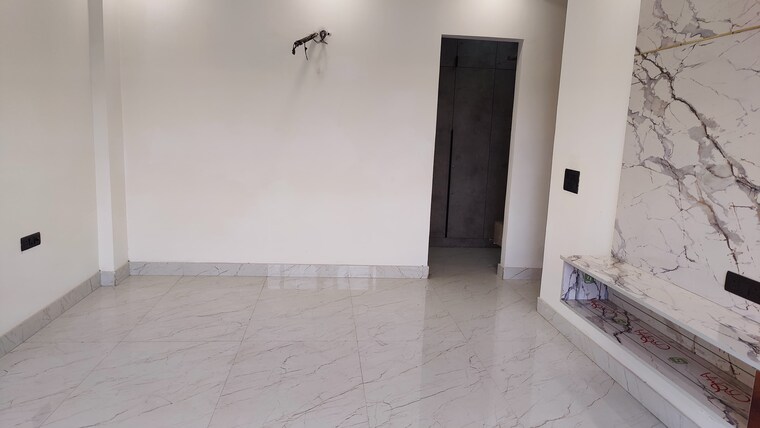 Room, green fields colony 4 Bedroom 2880 Sq.Ft. Builder Floor In Green Fields Colony Faridabad 9278657
