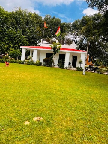  Plot – Garden View at Maruti Kunj - for Sale