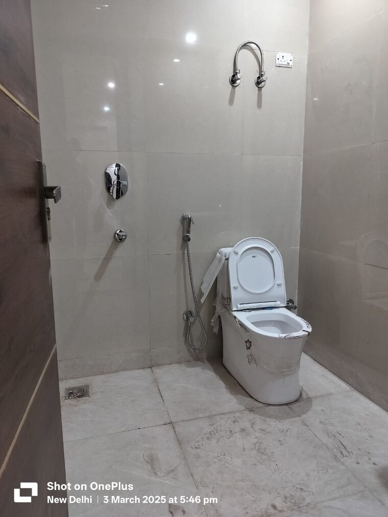 Bathroom, palm-residency-chhatarpur 2 Bedroom 900 Sq.Ft. Builder Floor In Chattarpur Delhi 9278745
