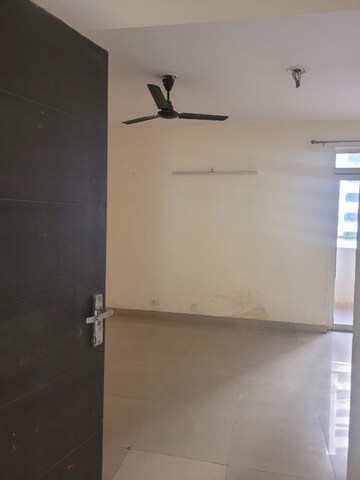 Room in 2 BHK Apartment at 3C Lotus Zing, Sector 168 – for Rent