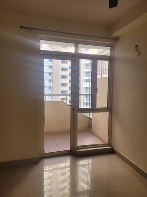 Room in 2 BHK Apartment at 3C Lotus Zing, Sector 168 – for Rent