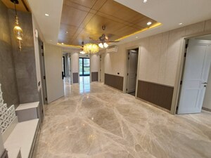 Room in 3 BHK Apartment at Emaar The Palm Drive-The Premier Terraces, Sector 66 – for Sale