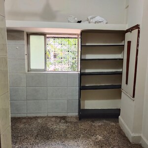 Room in 1 BHK Apartment at Suyog Apartments, Vartak Nagar – for Rent