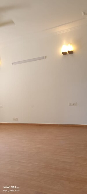 Room in 3 BHK Apartment at Bestech Park View City 2, Sector 49 – for Rent