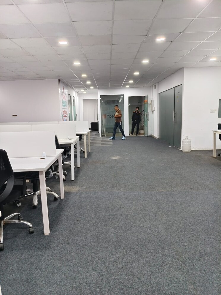 Team Area, sector 63 Commercial Office Space 3000 Sq.Ft. In Sector 63 Noida 9278769