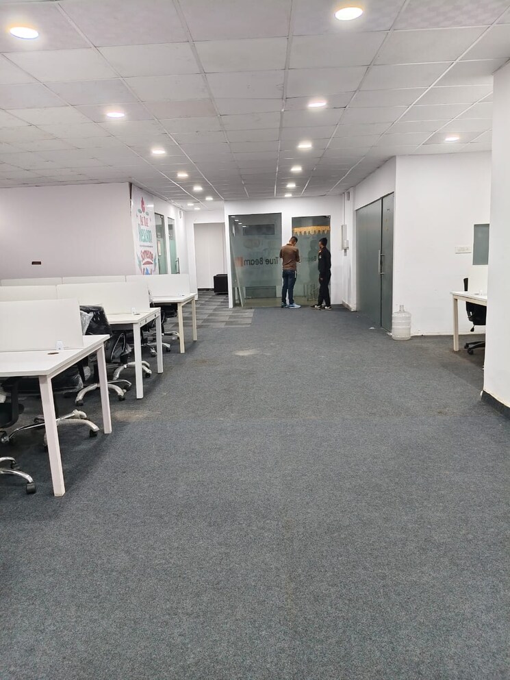 Team Area, sector 63 Commercial Office Space 3000 Sq.Ft. In Sector 63 Noida 9278769
