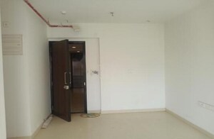 Room in 3 BHK Apartment at Piramal Revanta, Mulund West – for Rent