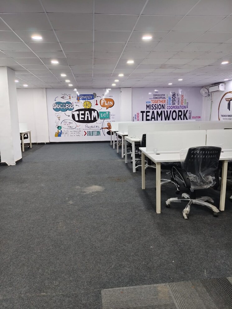 Team Area, sector 63 Commercial Office Space 3000 Sq.Ft. In Sector 63 Noida 9278769