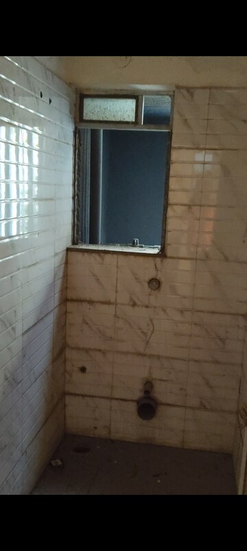 Bathroom in 2.5 BHK Apartment at Dahisar West – for Sale