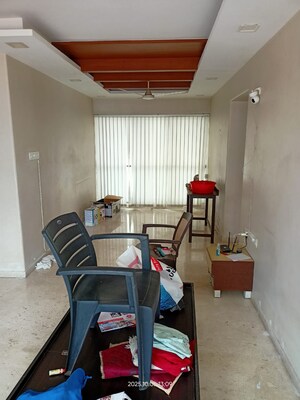 Team Area in 3 BHK Apartment at Ekta Iris, Khar West – for Rent