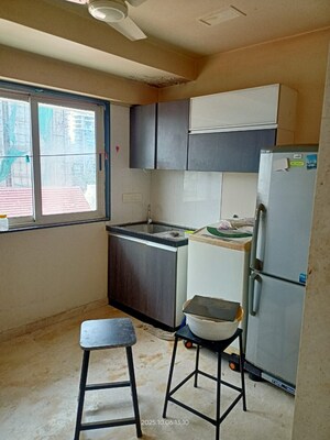 Team Area in 3 BHK Apartment at Ekta Iris, Khar West – for Rent