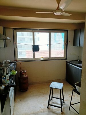 Team Area in 3 BHK Apartment at Ekta Iris, Khar West – for Rent