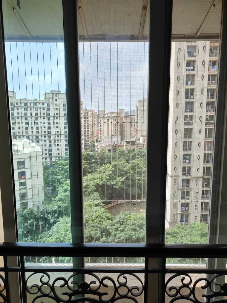 undefined, hiranandani-paloma 2.5 Bedroom 750 Sq.Ft. Apartment In Ghodbunder Road Thane 9278832