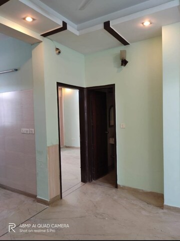 Room in 2 BHK Builder Floor at Unitech South City II, Sector 50 – for Rent