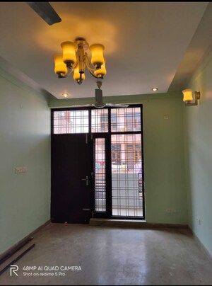 Room in 2 BHK Builder Floor at Unitech South City II, Sector 50 – for Rent