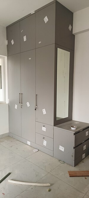 Room in 3 BHK Apartment at Poulomi Anate, Kokapet – for Rent