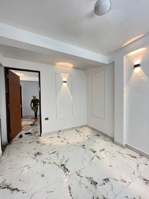 Room in 1 BHK Builder Floor at Chattarpur – for Rent