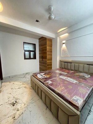 1 BHK Builder Floor For Rent in Chattarpur