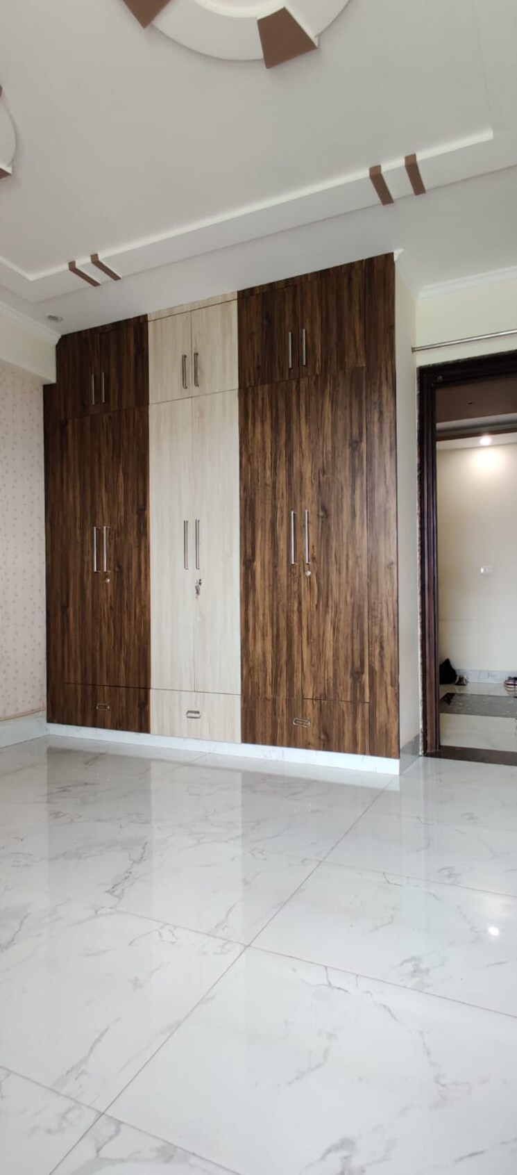 Room, sector 57 2.5 Bedroom 1200 Sq.Ft. Builder Floor In Sector 57 Gurgaon 9278892