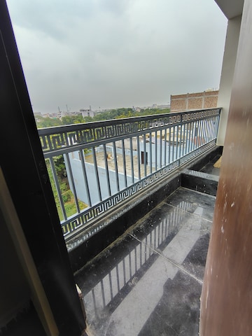 Balcony in 1 BHK Builder Floor at Sector 23 – for Rent