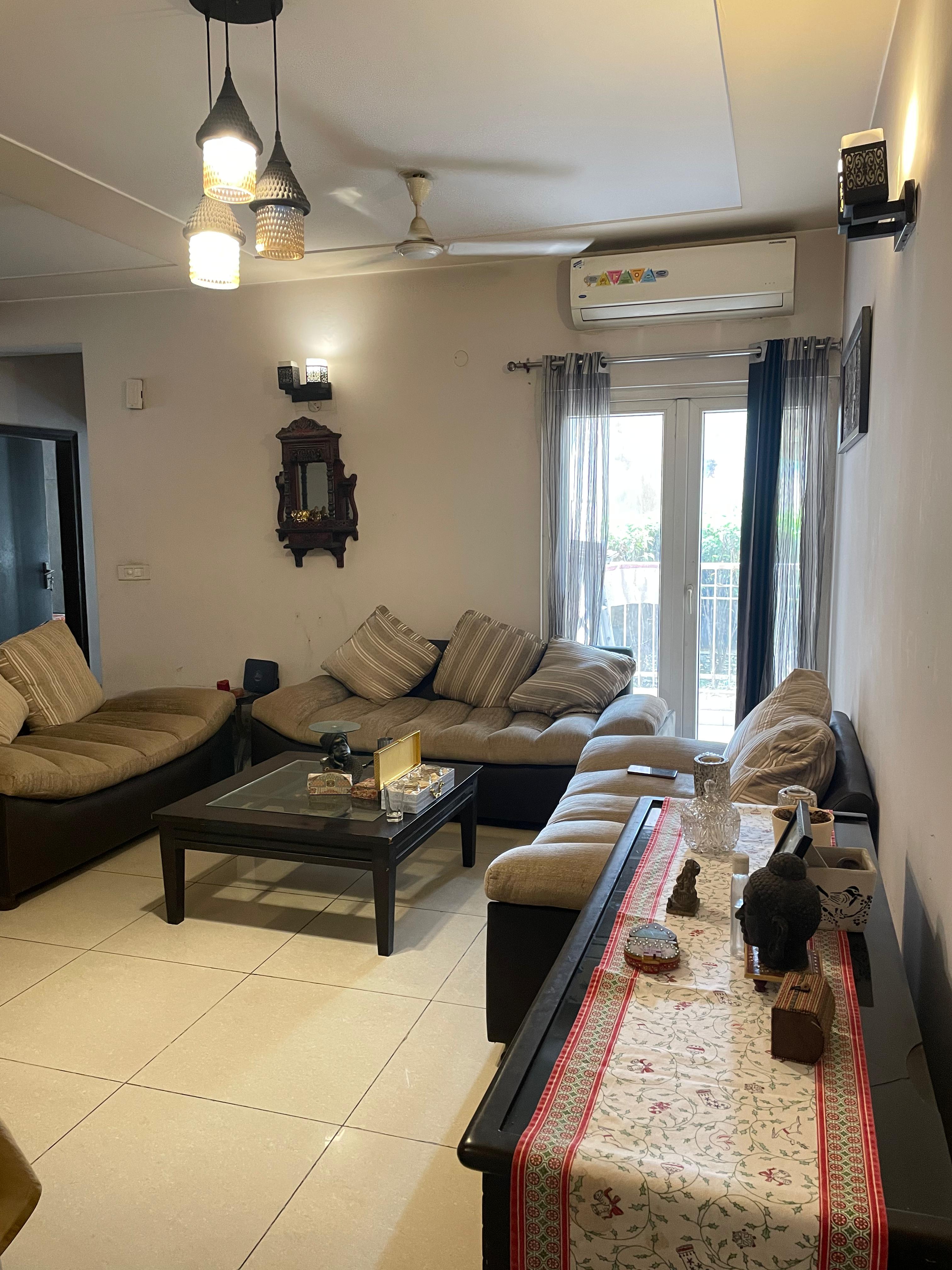 3.5 BHK + Servant Room Apartment For Sale in Maxblis Grand Kingston