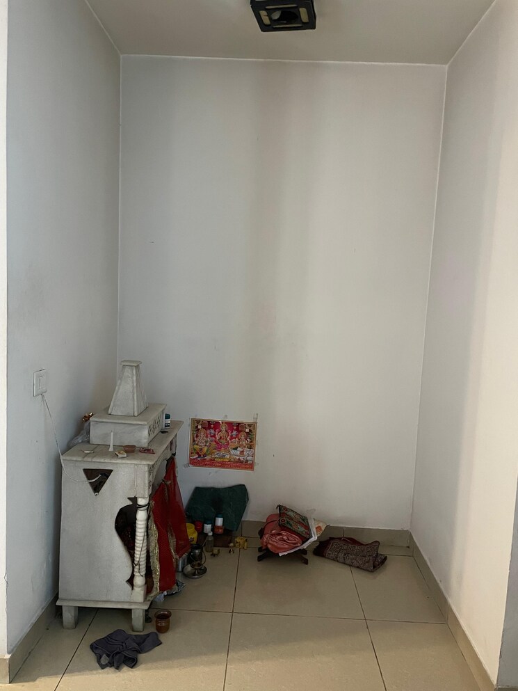 Other, maxblis-grand-kingston 3.5 Bedroom 2050 Sq.Ft. Apartment In Sector 75 Noida 9278909