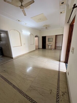 Room in 3 BHK Apartment at NDA Rail Vihar, Sector 33 – for Rent