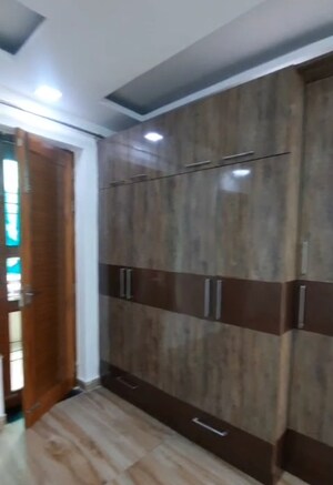 Furnished Amenities in 3 BHK Builder Floor at Parklands, Sector 85 – for Rent