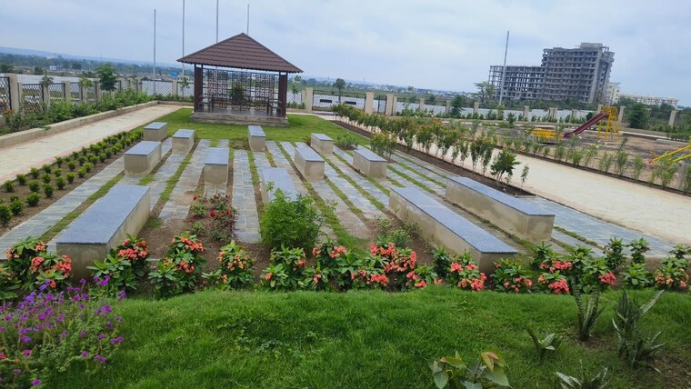 Garden, wakeshwar  2000 Sq.Ft. Plot In Wakeshwar Nagpur 9278943