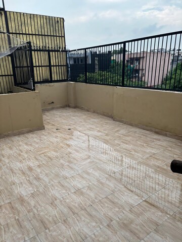 Balcony in 3 BHK Apartment at RWA Apartments, Sector 31 – for Rent